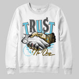 Gamma 11s DopeSkill Sweatshirt Trust No One Graphic