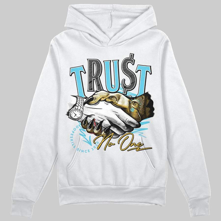 Gamma 11s DopeSkill Hoodie Sweatshirt Trust No One Graphic
