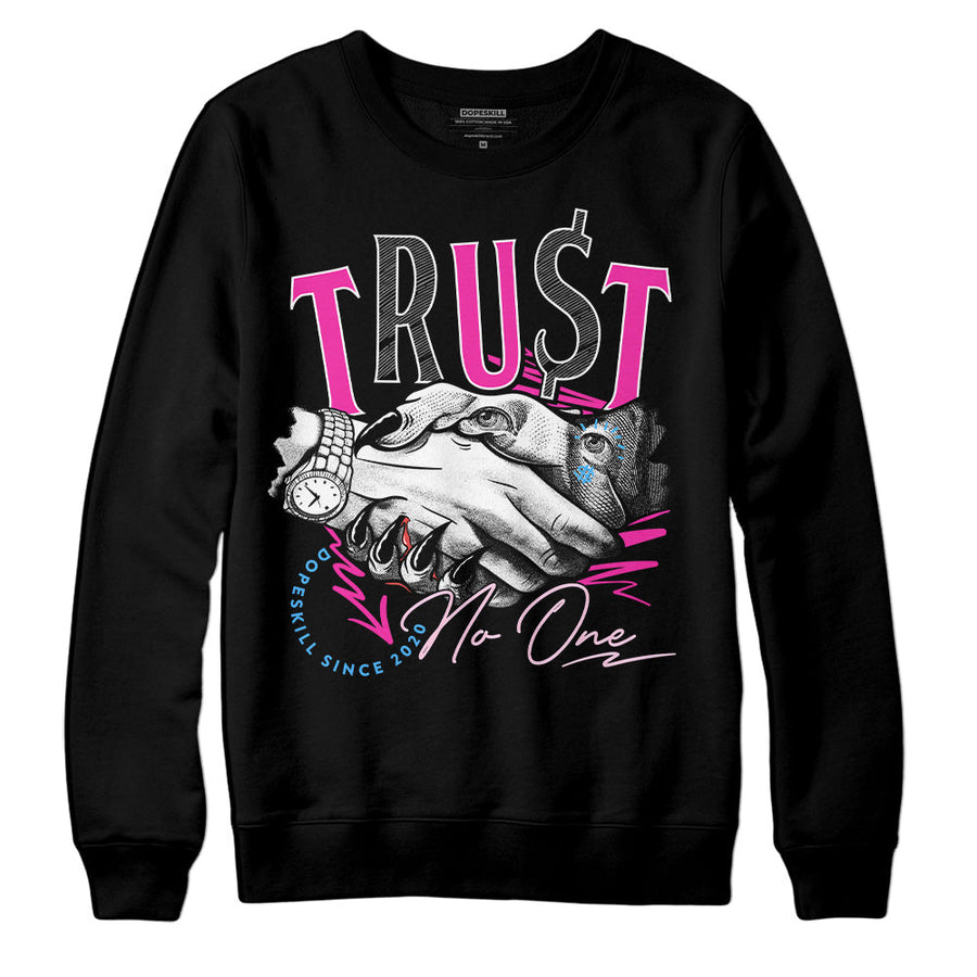 Pink Collection DopeSkill Sweatshirt Trust No One Graphic