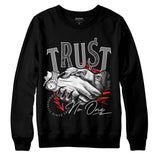 Grey Collection DopeSkill Sweatshirt Trust No One Graphic