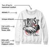 Grey Collection DopeSkill Sweatshirt Trust No One Graphic